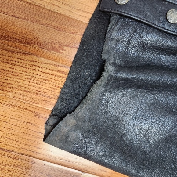 Harley Davidson Riding Chaps - Picture 10 of 17